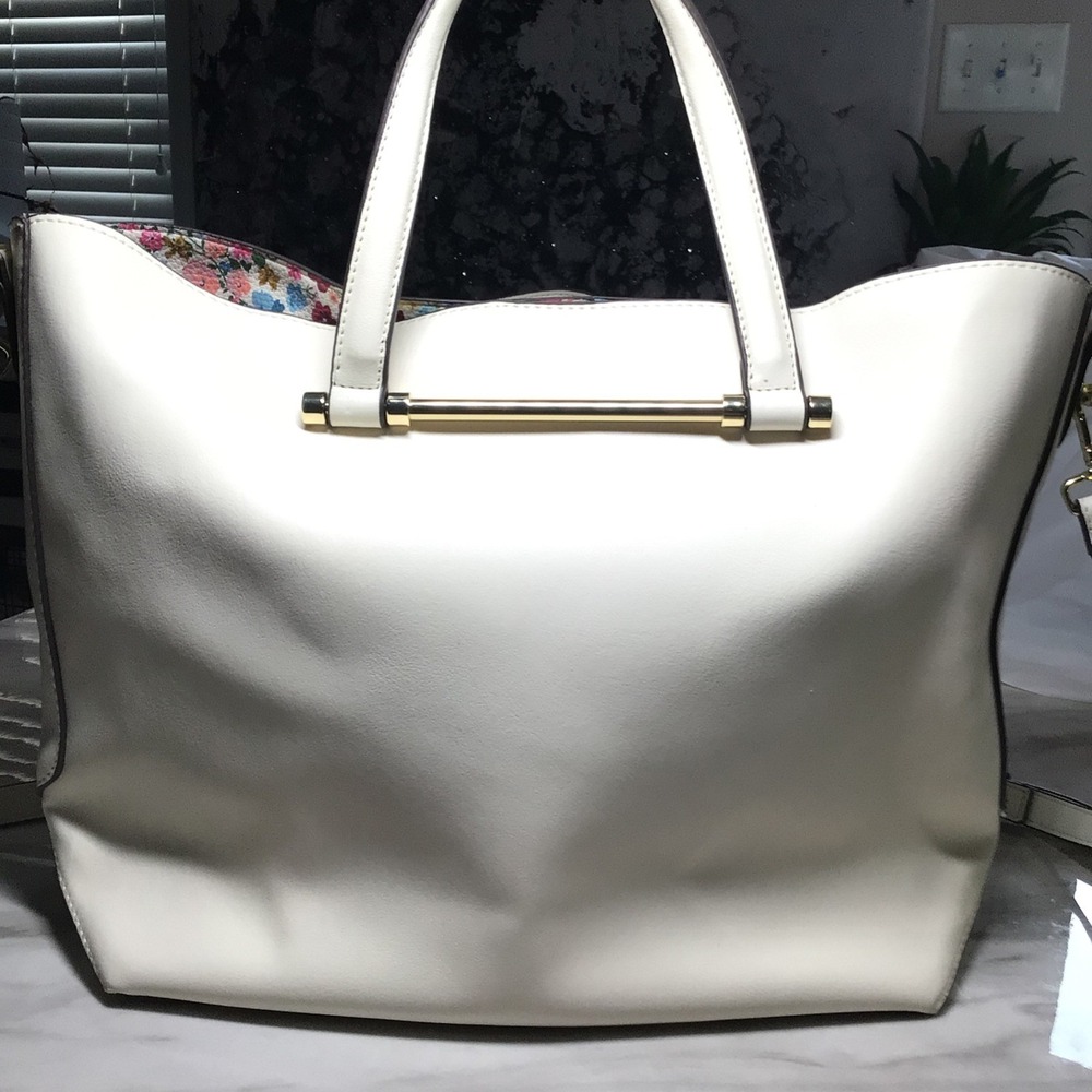 Steve Madden Cream Satchel Handbag Convertible Crossbody with Floral interior - Picture 9 of 16